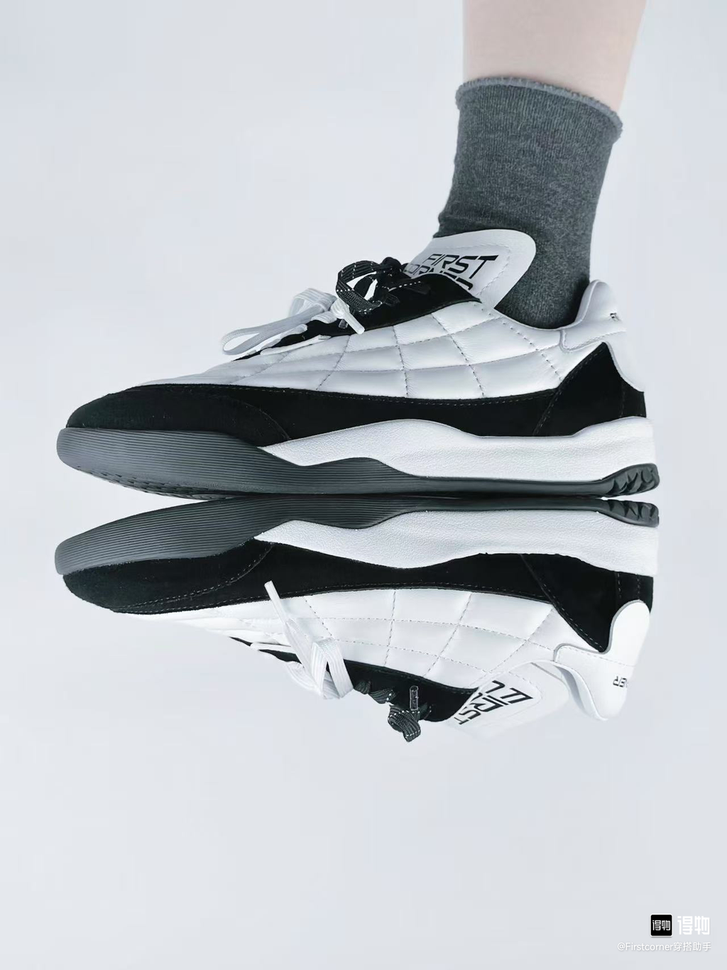 FIRST CORNER VORTEX 90 Retro Sheepskin Sneakers