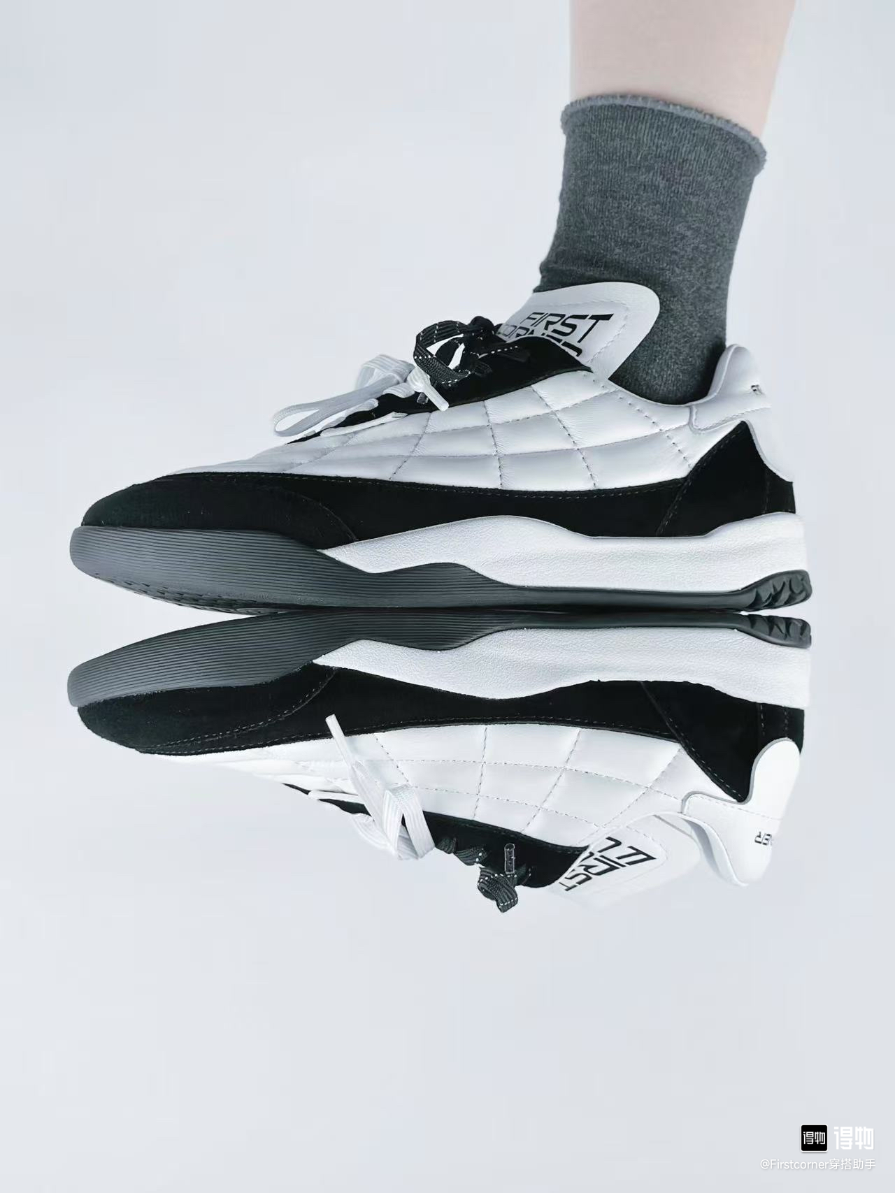 FIRST CORNER VORTEX 90 Retro Sheepskin Sneakers